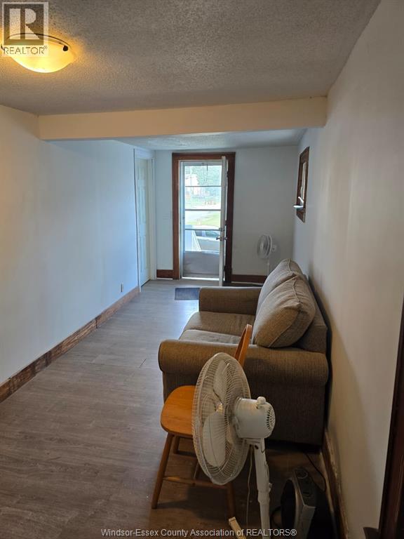 3242 Baby Street Living Room